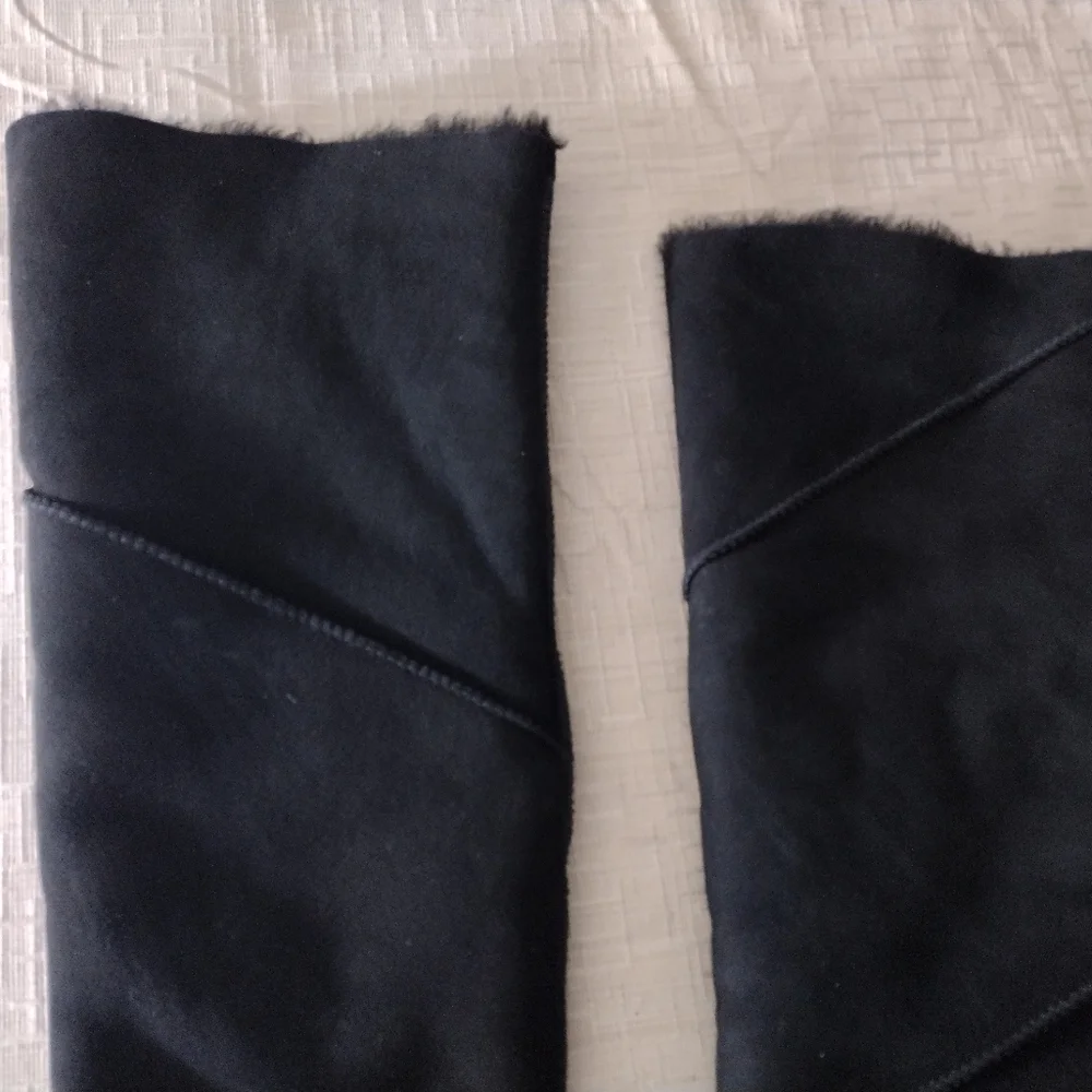 UGG classic mondri